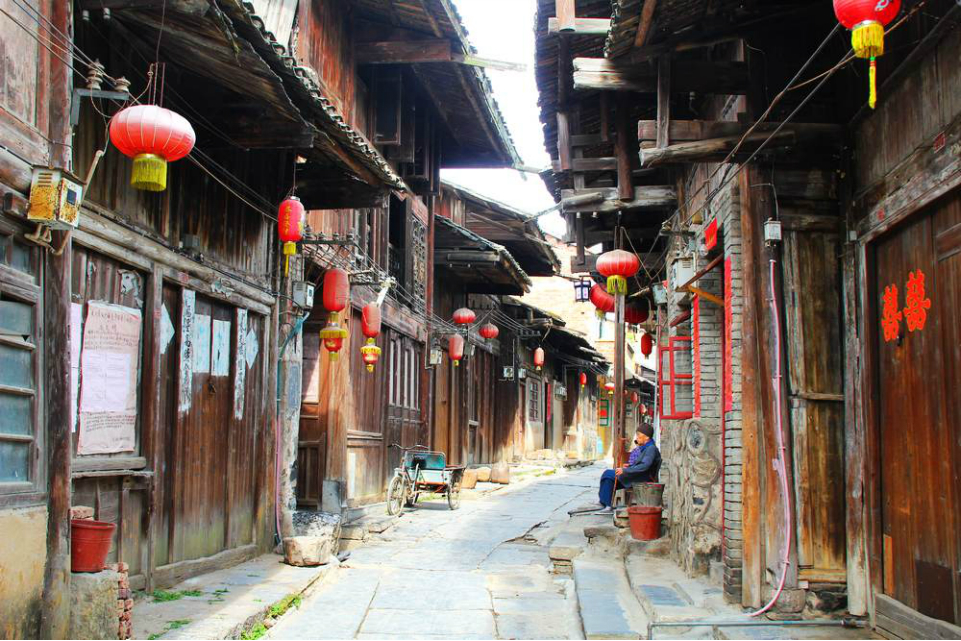 秒殺鳳凰、宏村等網(wǎng)紅古鎮(zhèn)，清靜人少還免費(fèi)