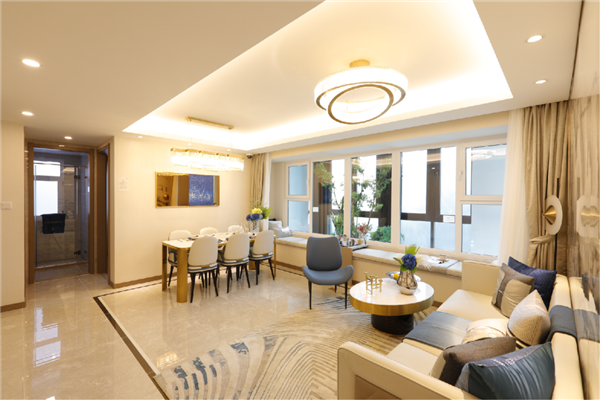 龍湖龍譽城丨“龍湖杯”國潮少年才藝大賽開幕，沸騰全城！