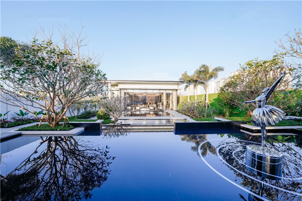 龍湖啟航三亞 | 首秀“聽(tīng)藍(lán)時(shí)光”撬動(dòng)世界海灣