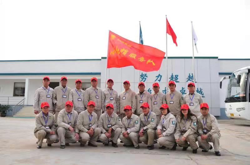 江蘇連云港市贛榆區(qū)供電公司服務(wù)菜農(nóng)助力鄉(xiāng)村振興，提供貼心服務(wù)受贊譽(yù)