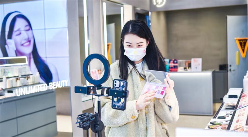 “煙火氣”漸濃！青島中央商務(wù)區(qū)商圈繽紛活動(dòng)促消費(fèi)回暖