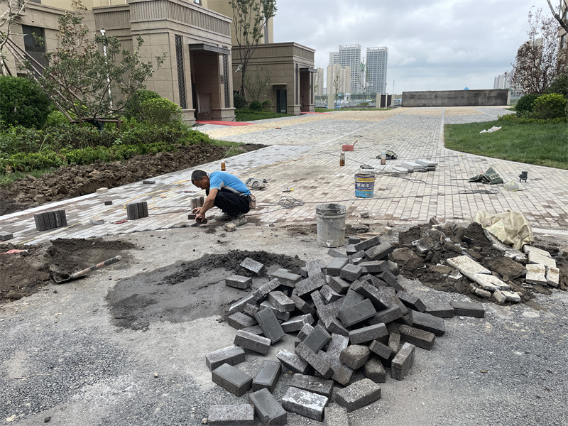 膠州中建·錦繡天地設(shè)施亂套還強制交房！業(yè)主質(zhì)疑：如何通過驗收