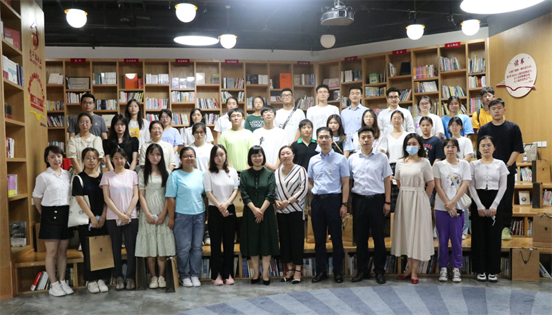 “青鳥計劃·才匯嶗山”大學生走進科技類企業(yè)暑期實踐活動