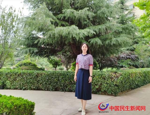 最美恒星人系列之一 | 信息工程學(xué)院蘇楠楠：三尺講臺(tái)是她的最?lèi)?ài)