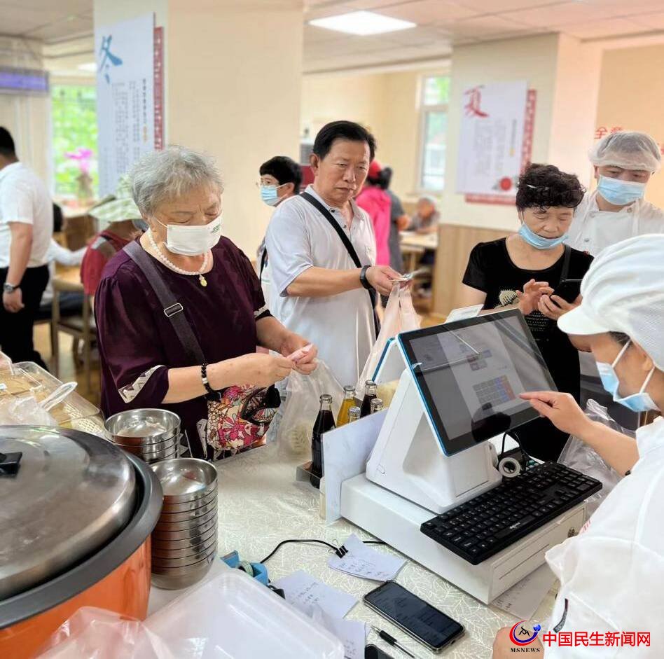 我為群眾辦實事|市北區(qū)養(yǎng)老助餐服務“暖胃”又“暖心”