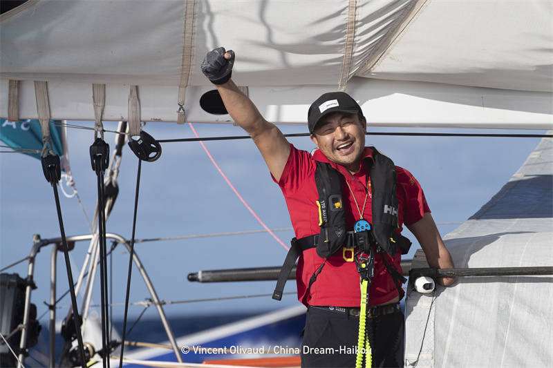 亞洲首位 青島船長(zhǎng)徐京坤刷新中國(guó)跨洋航行新歷史