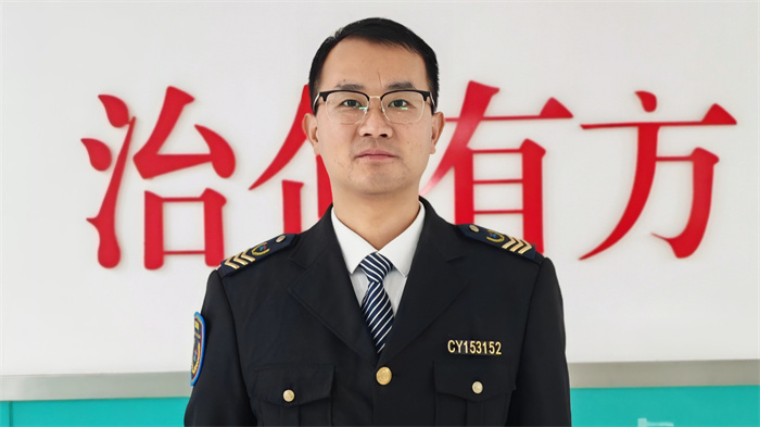 膠州交通發(fā)展集團(tuán)在2025年青島市交通運(yùn)輸行業(yè)新能源公交車(chē)維修工職業(yè)技能競(jìng)賽中斬獲四項(xiàng)榮譽(yù)