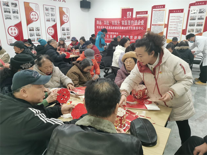 匠心傳非遺 紅韻宮燈賀新春——瑞安路社區(qū)宮燈制作活動溫情舉辦